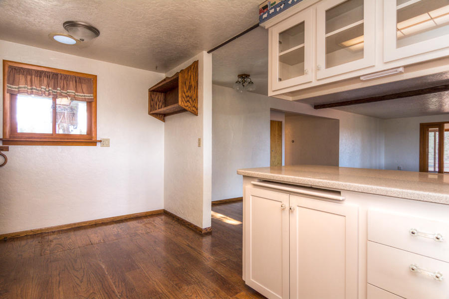 61175 Larsen Road Bend, OR 97702 - Photo 13 of 58 Larsen Rd 61175 (17 of 44)