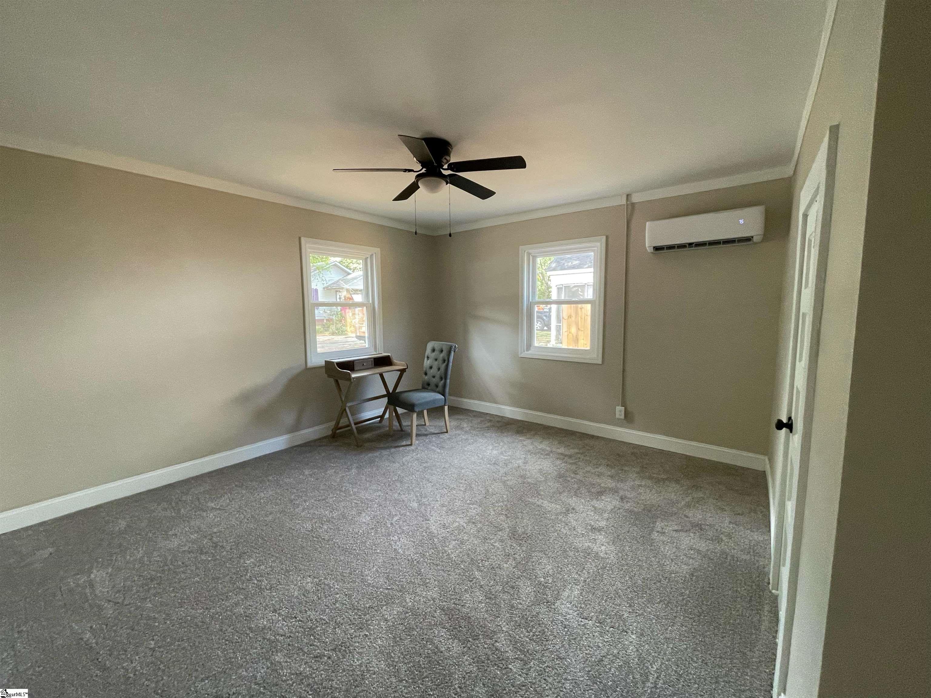 103 Locust Street Clinton, SC 29325 - Photo 5 of 16 Gallery Image 5