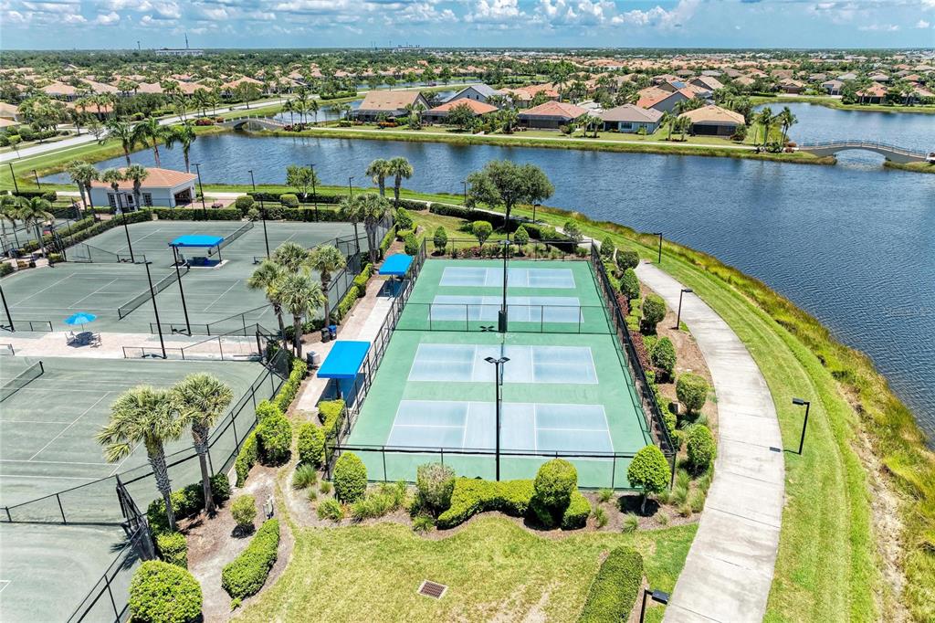 13825 RINUCCIO Street Venice, FL 34293 - Photo 74 of 99