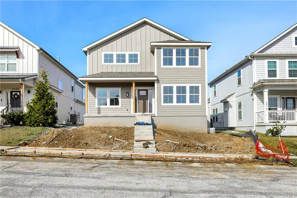 $499,000 | 3920 Southwest Stoney Brook Drive, Lee's Summit, MO 64082