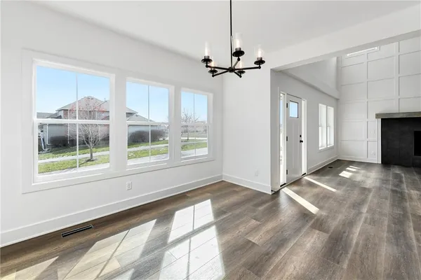 $499,000 | 3920 Southwest Stoney Brook Drive, Lee's Summit, MO 64082