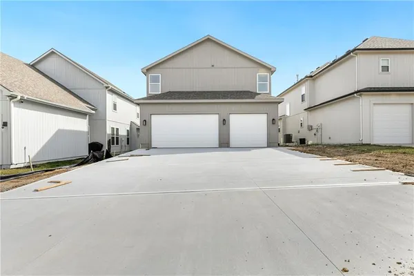 $499,000 | 3920 Southwest Stoney Brook Drive, Lee's Summit, MO 64082