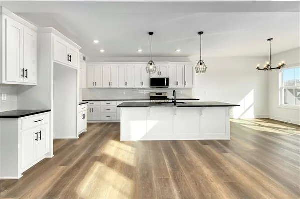 $499,000 | 3920 Southwest Stoney Brook Drive, Lee's Summit, MO 64082