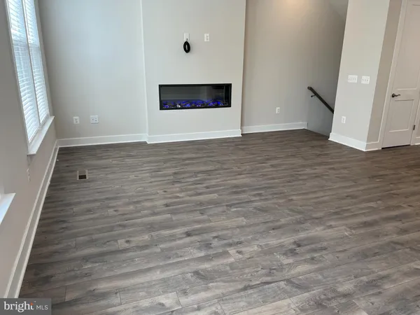 $4,100 | 2303 Liberty Loop, Herndon, VA 20171