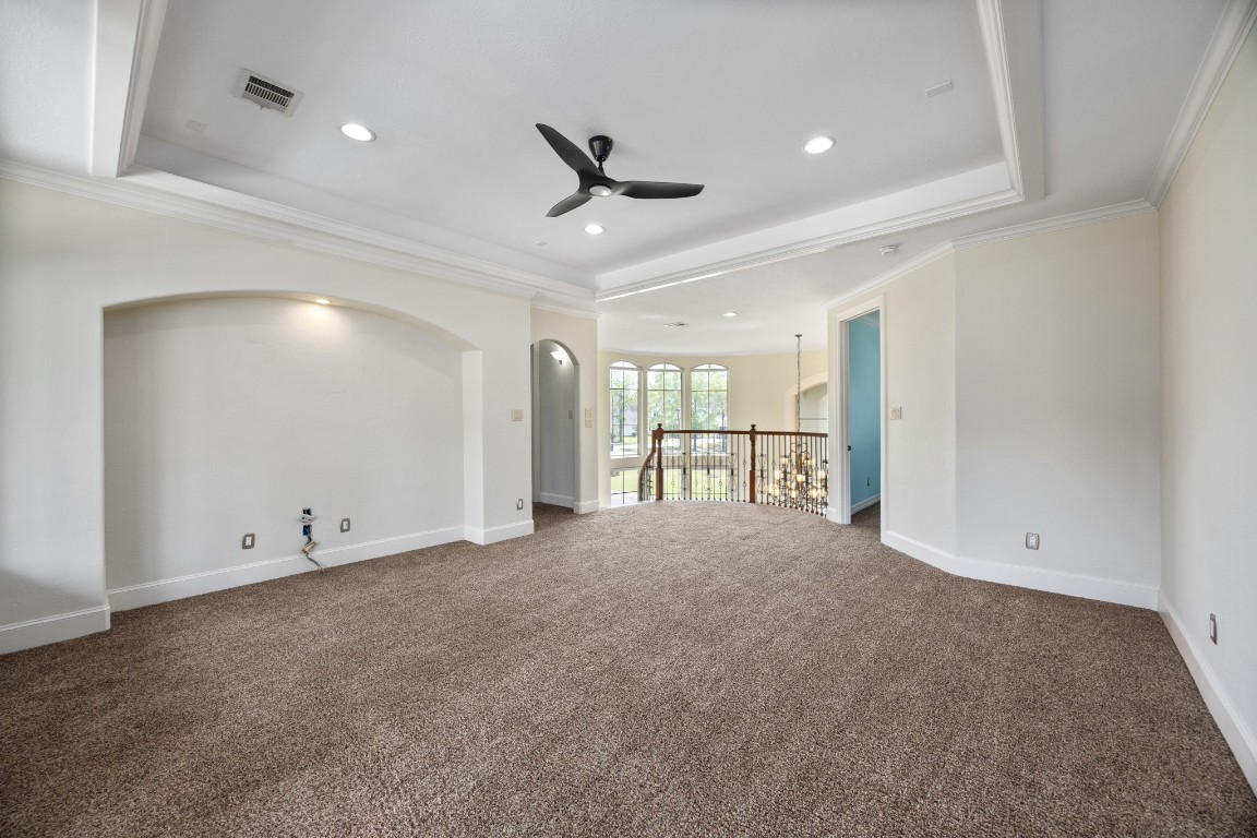 4447 Chateau Creek Way Spring, TX 77386 - Photo 25 of 50 a view of an empty room with a window