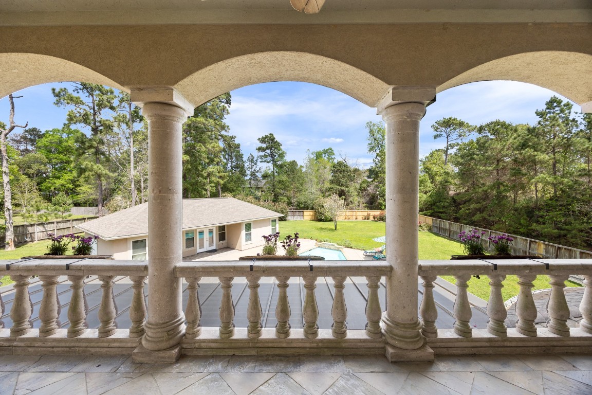 4447 Chateau Creek Way Spring, TX 77386 - Photo 28 of 50 an outdoor view of building with yard