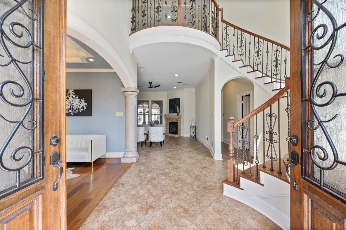 4447 Chateau Creek Way Spring, TX 77386 - Photo 7 of 50 a view of a hallway with seating area