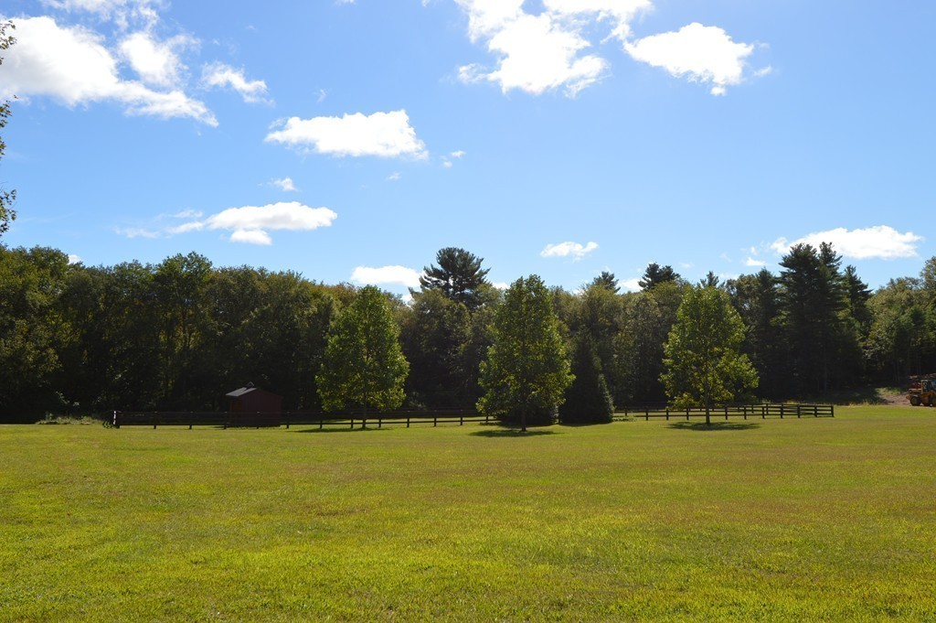 1 Saddle Ridge Way Norfolk, MA 02056 - Photo 6 of 10 Gallery Image 6