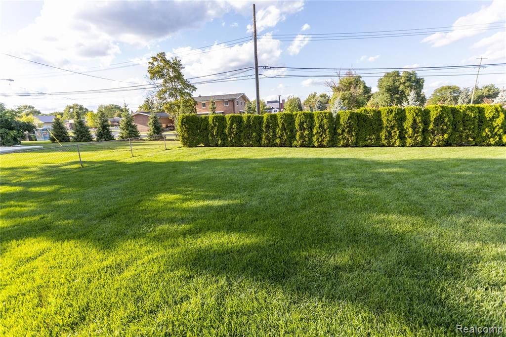 2801 Derby Road Troy, MI 48084 - Photo 39 of 40