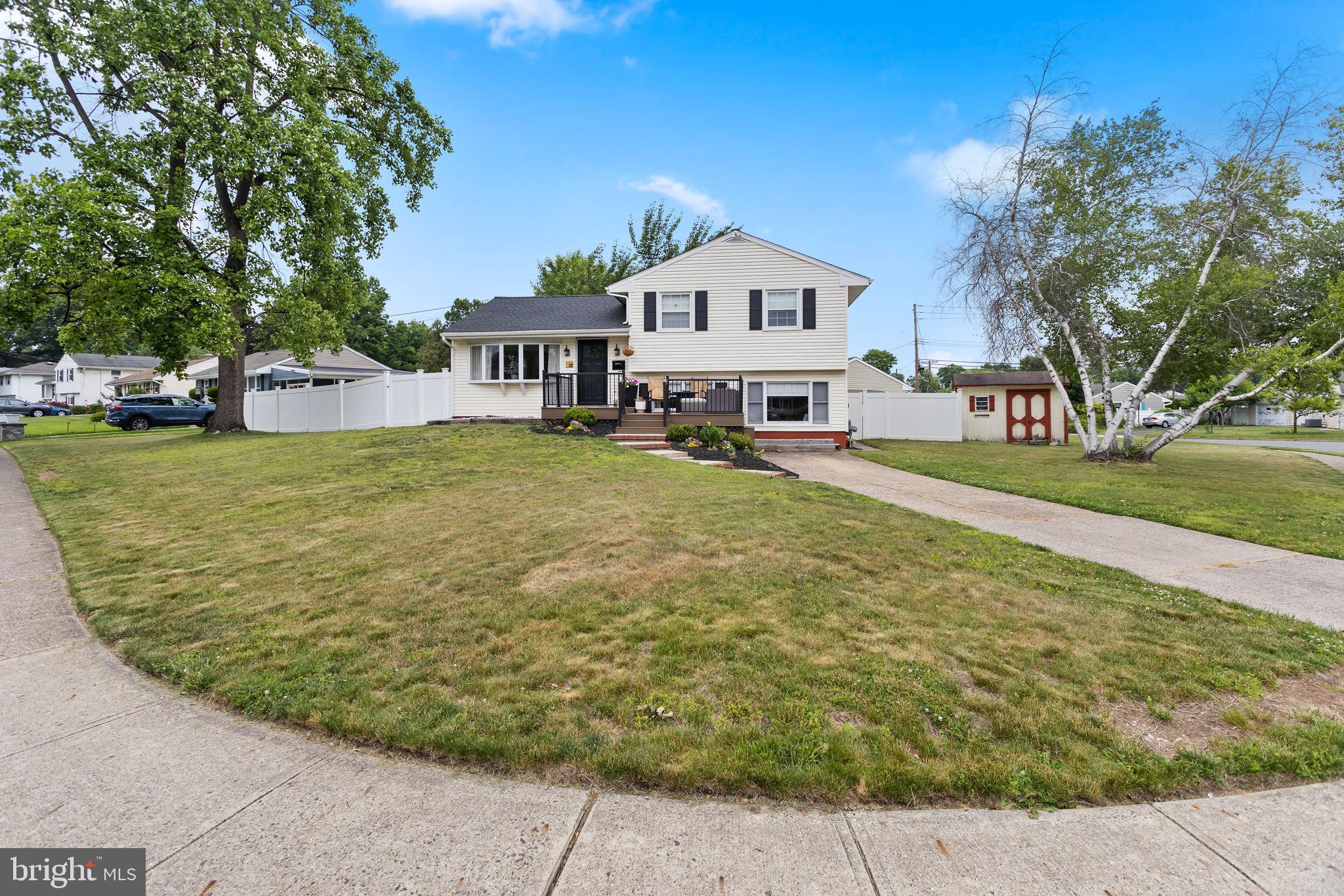 127 Miry Brook Road Hamilton, NJ 08690 - Photo 2 of 30