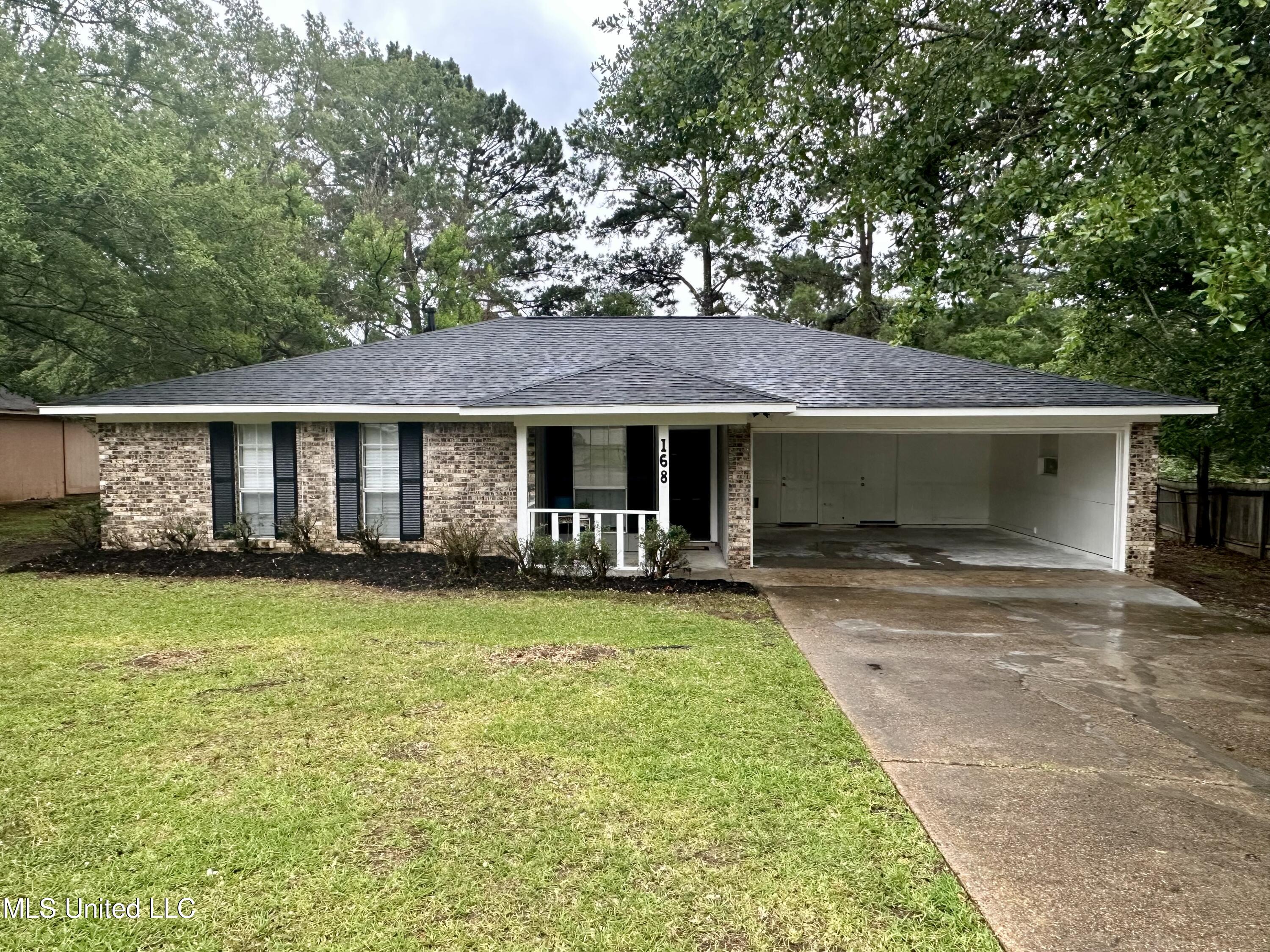 168 Chestnut Cove Jackson, MS 39212 - Photo 1 of 16 Front