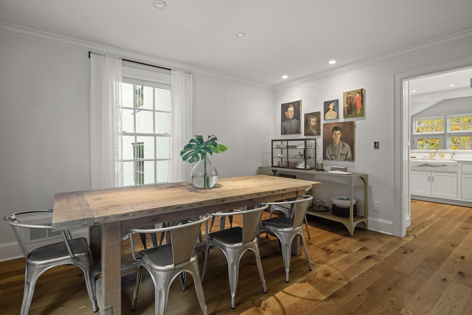 33 Tory Hole Road Darien, CT 06820 - Photo 10 of 51 a view of a dining room with furniture and a window