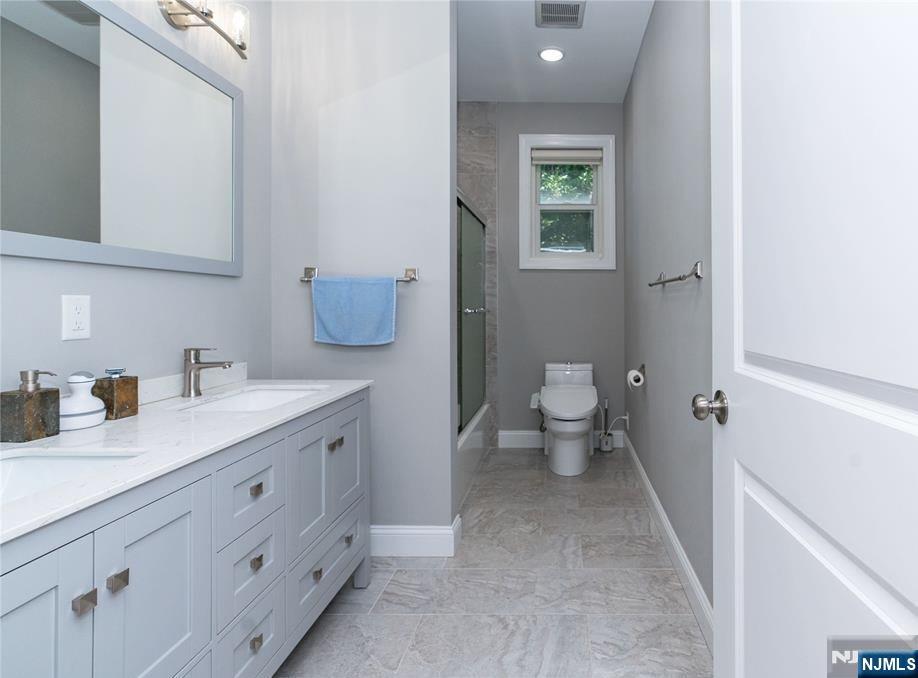 12 Lakeview Avenue Rochelle Park, NJ 07662 - Photo 17 of 25