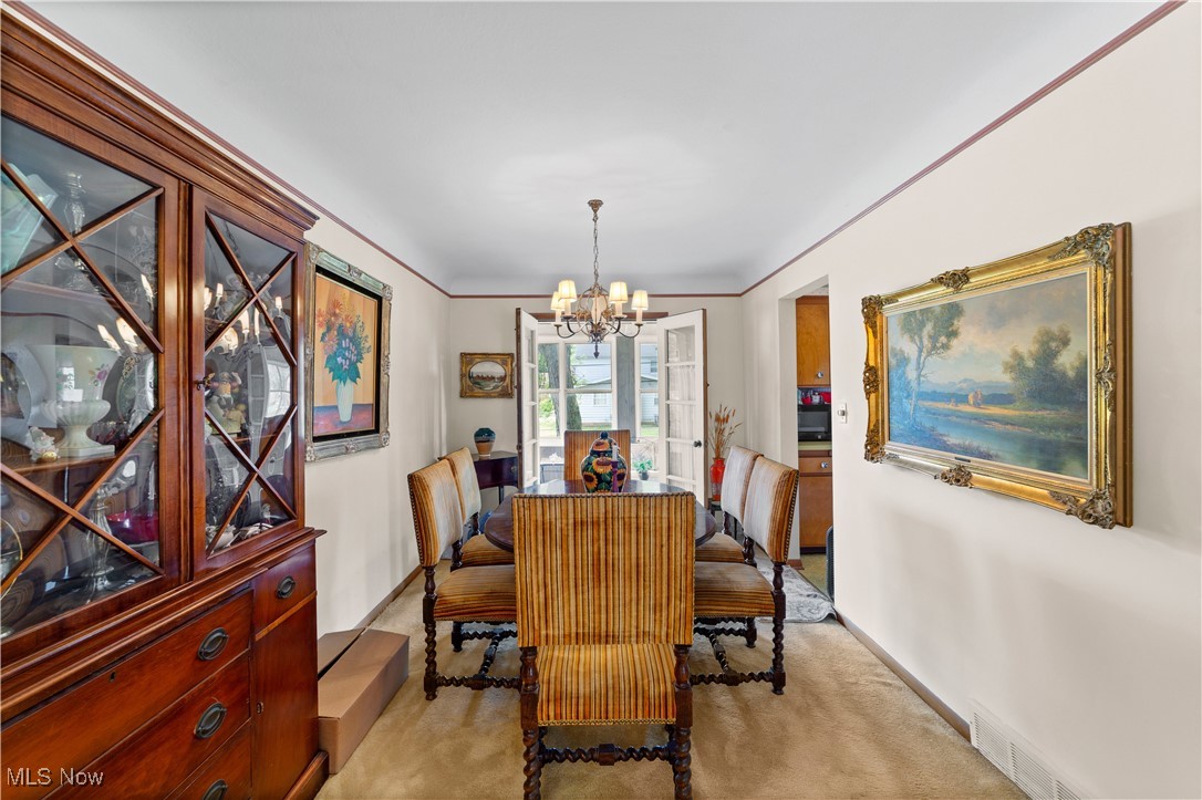 1043 Piermont Road Cleveland, OH 44121 - Photo 6 of 40 Gallery Image 6