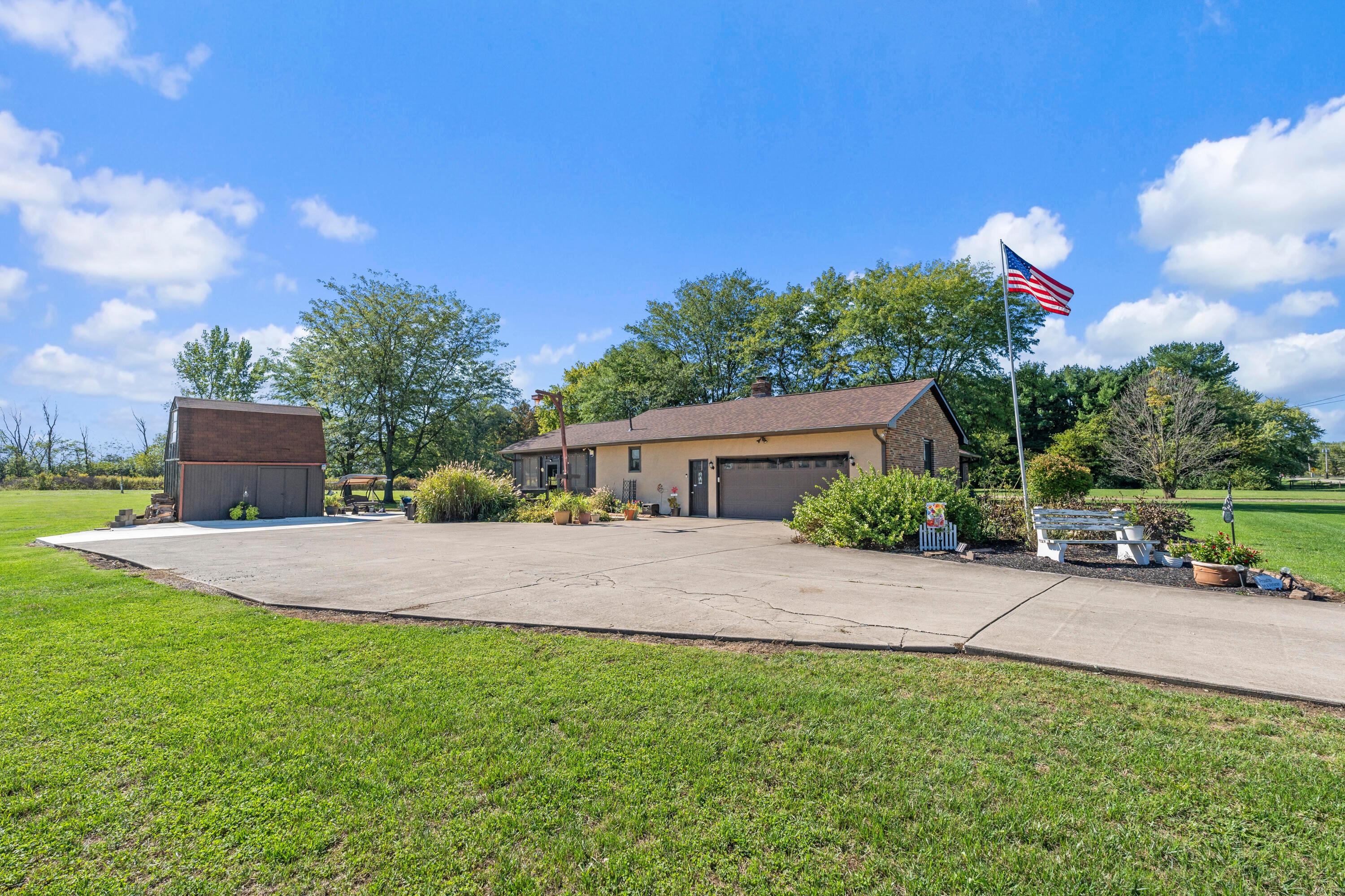 9275 Alkire Road Grove City, OH 43123 - Photo 8 of 59 _DSC4403