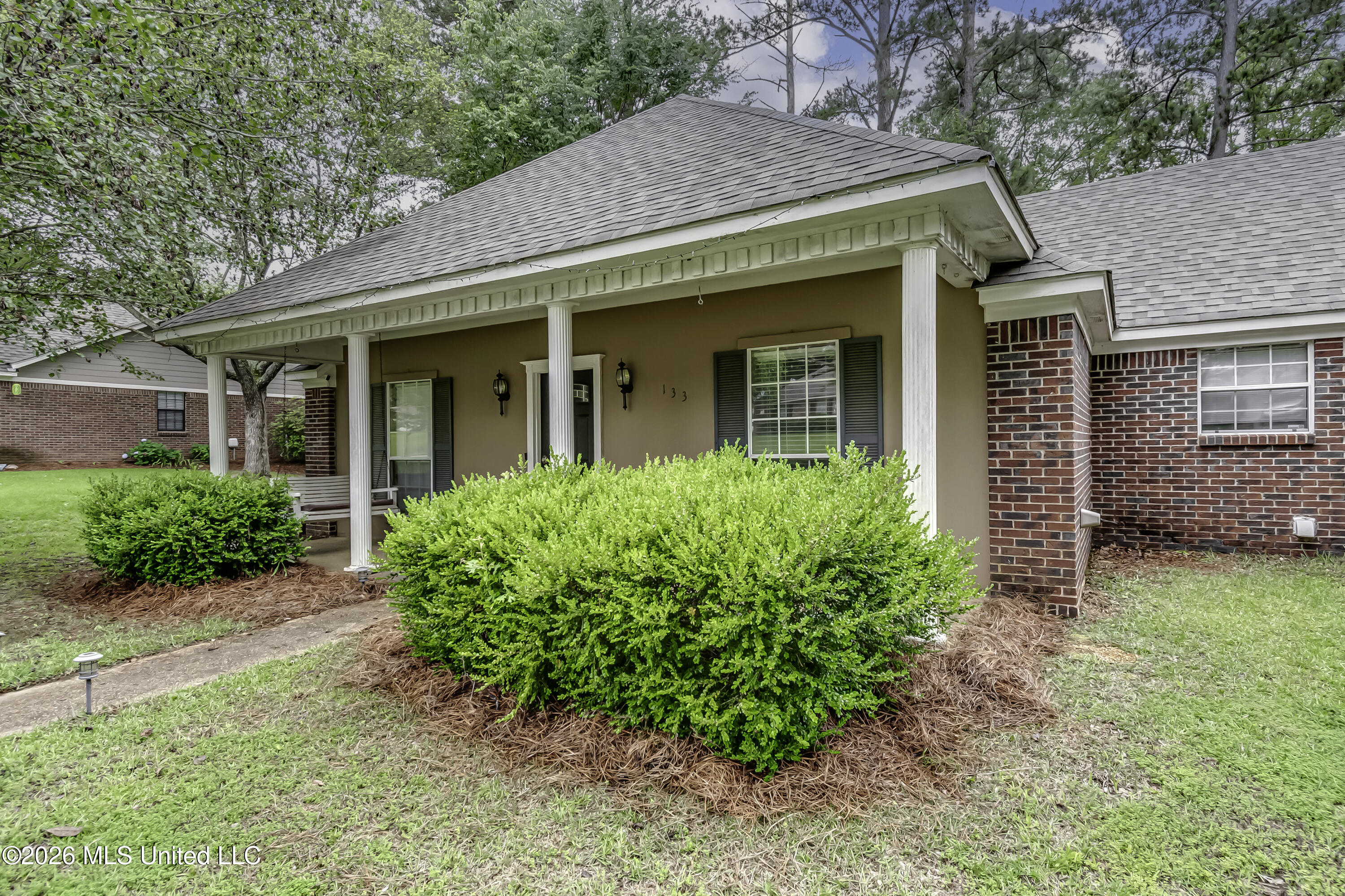133 Oak Ridge Circle Madison, MS 39110 - Photo 2 of 29 133 Oak Ridge Cir--69