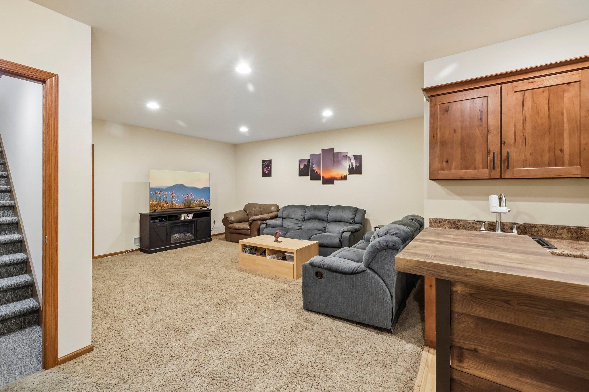 738 8th Street Prairie du Sac, WI 53578 - Photo 33 of 44