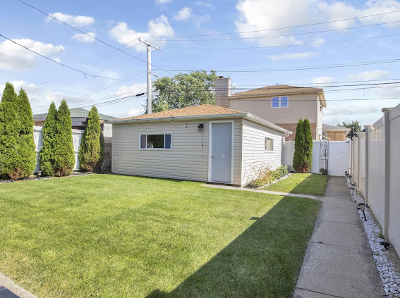 4339 West 83rd Street Chicago, IL 60652 - Photo 23 of 27