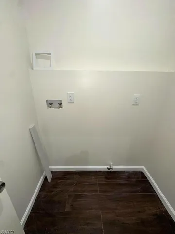 a bed room with a bed