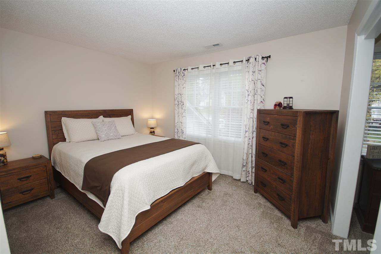 5009 Jesmond Place Raleigh, NC 27613 - Photo 19 of 28