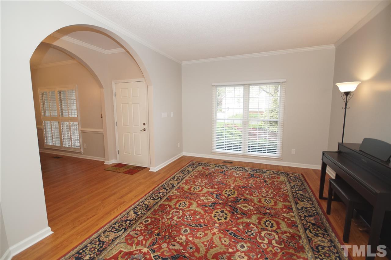 5009 Jesmond Place Raleigh, NC 27613 - Photo 5 of 28