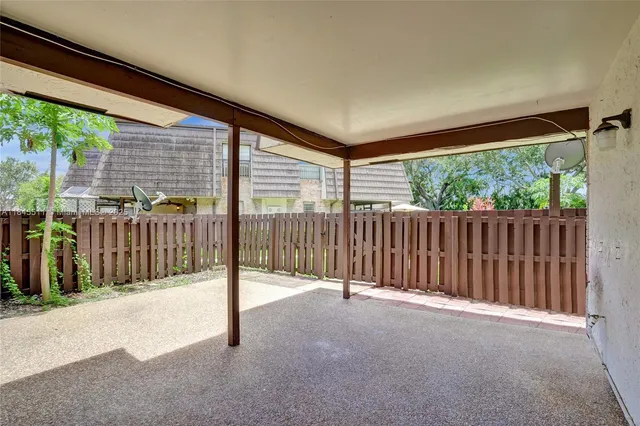 $390,000 | 2560 Northwest 99th Avenue, Coral Springs, FL 33065