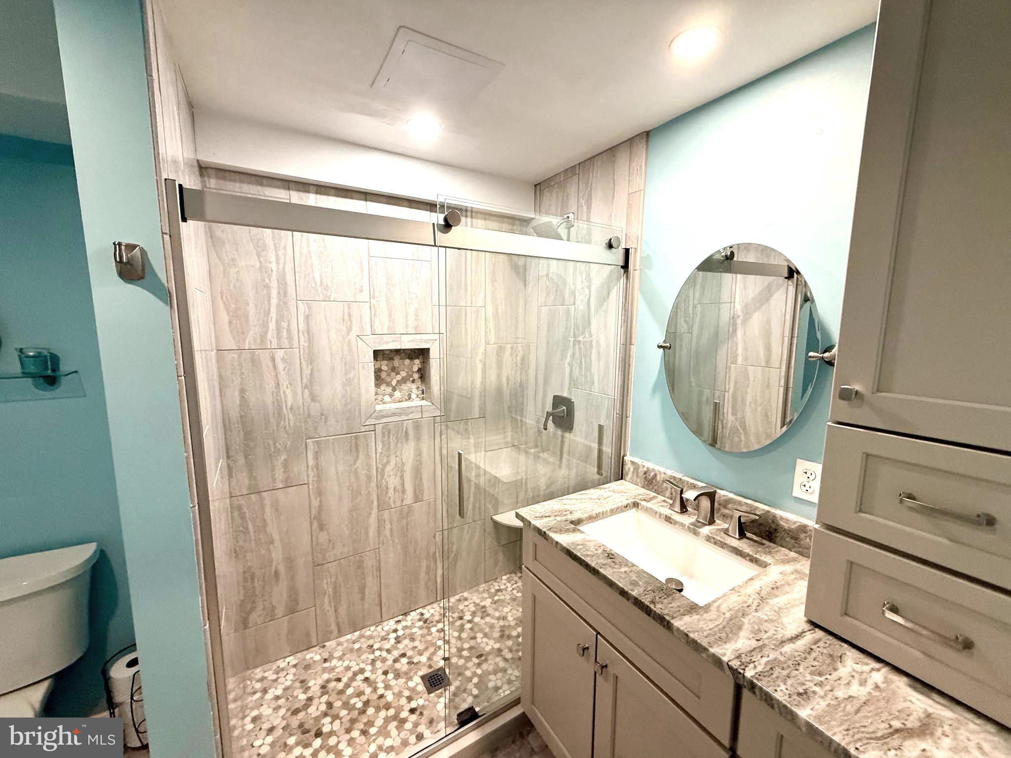 549 Ridgley Road Crownsville, MD 21032 - Photo 21 of 33 Full Bathroom 3