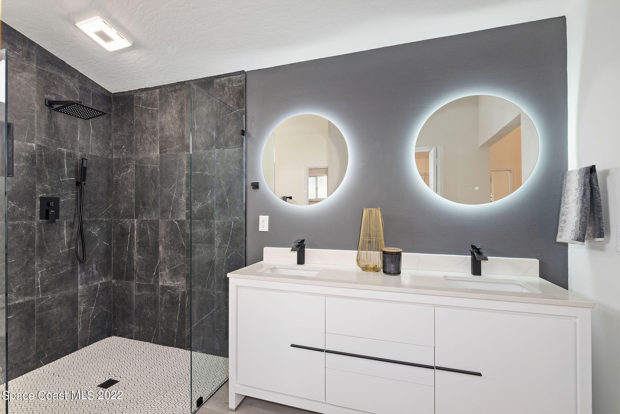 960 Falls Trail Malabar, FL 32950 - Photo 40 of 70 Dual Vanity and Shower