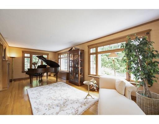 19 Stanley Road Swampscott, MA 01907 - Photo 10 of 40 Gallery Image 10