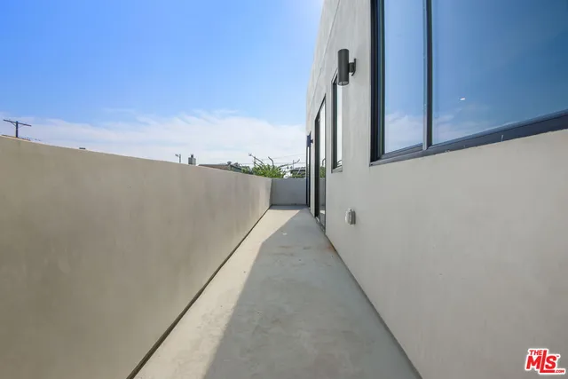 $3,662 | 2671 Benedict Street, Unit 1/4, Los Angeles, CA 90039