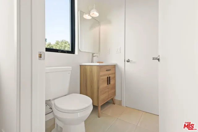 $3,662 | 2671 Benedict Street, Unit 1/4, Los Angeles, CA 90039