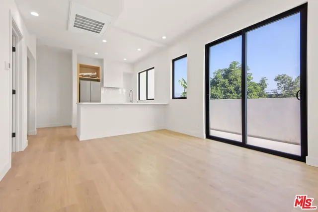 $3,662 | 2671 Benedict Street, Unit 1/4, Los Angeles, CA 90039