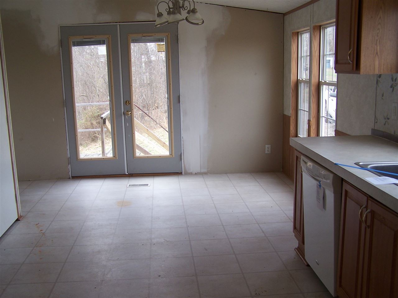 10909 Beaver Dam Road Caneyville, KY 42721 - Photo 4 of 22 Gallery Image 4