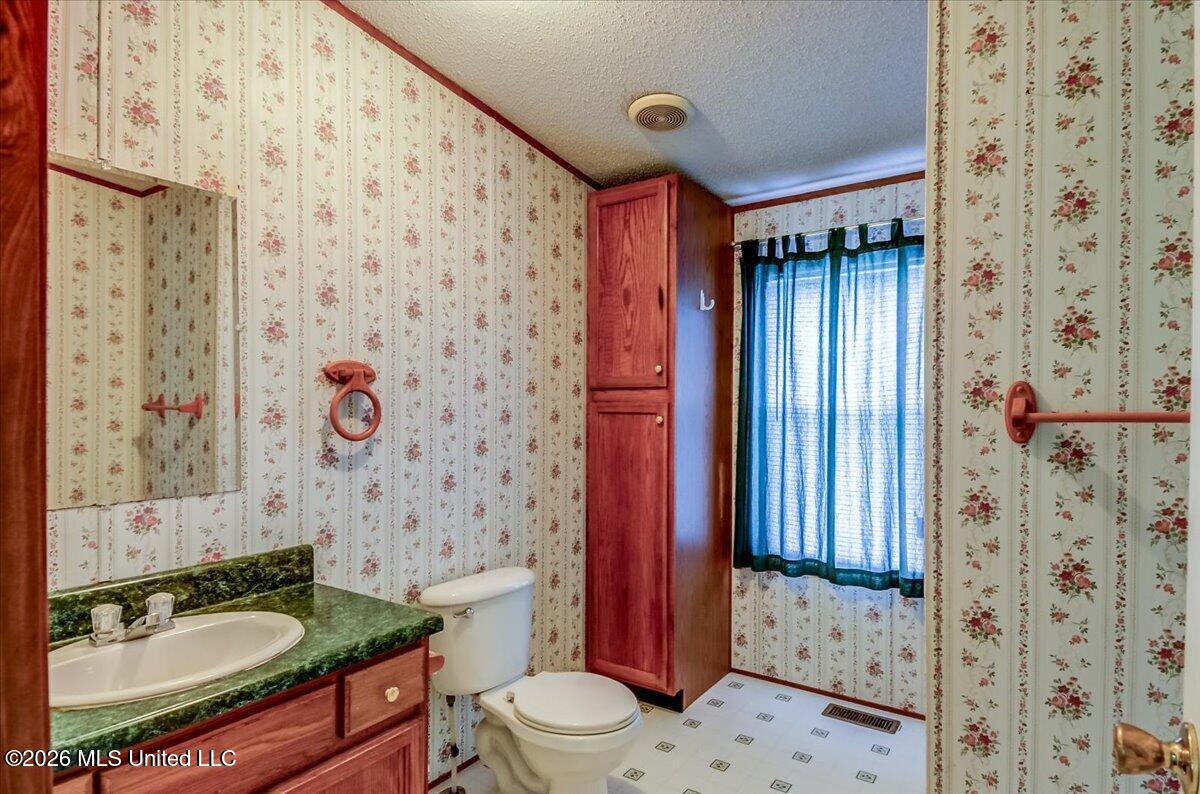 2041 King Road Southaven, MS 38672 - Photo 27 of 32 19-KMP_9557_58_59_60_61