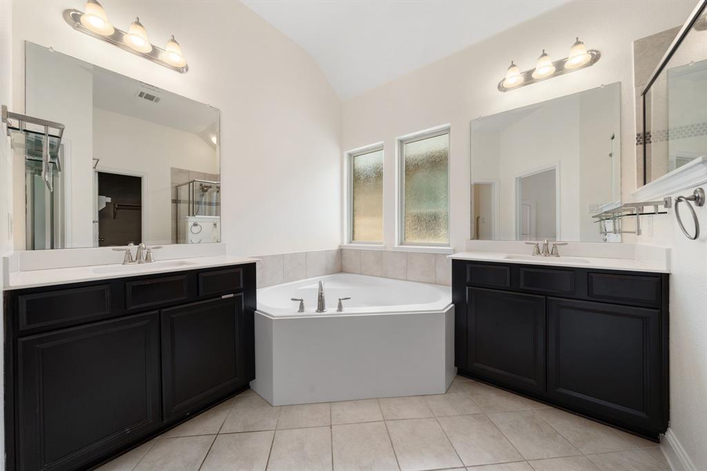 7409 Bishop Pine Road Denton, TX 76208 - Photo 17 of 35