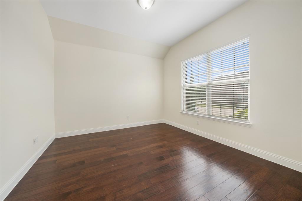 7409 Bishop Pine Road Denton, TX 76208 - Photo 6 of 35