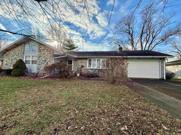 $162,500 | 3005 West Sunblest Drive, Muncie, IN 47302