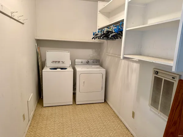 $162,500 | 3005 West Sunblest Drive, Muncie, IN 47302