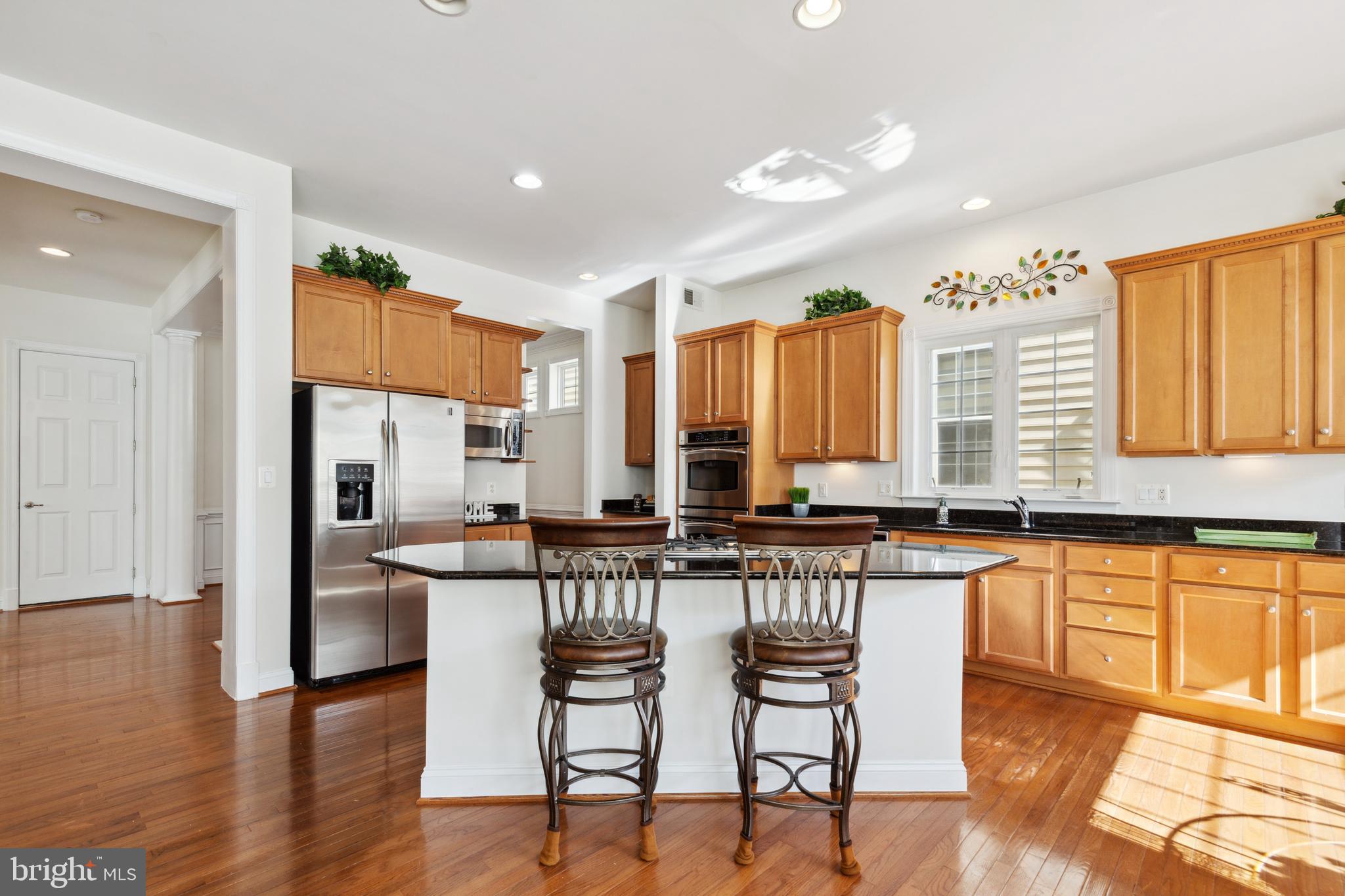 16204 Cutter Way Woodbridge, VA 22191 - Photo 8 of 56 Gourmet Kitchen