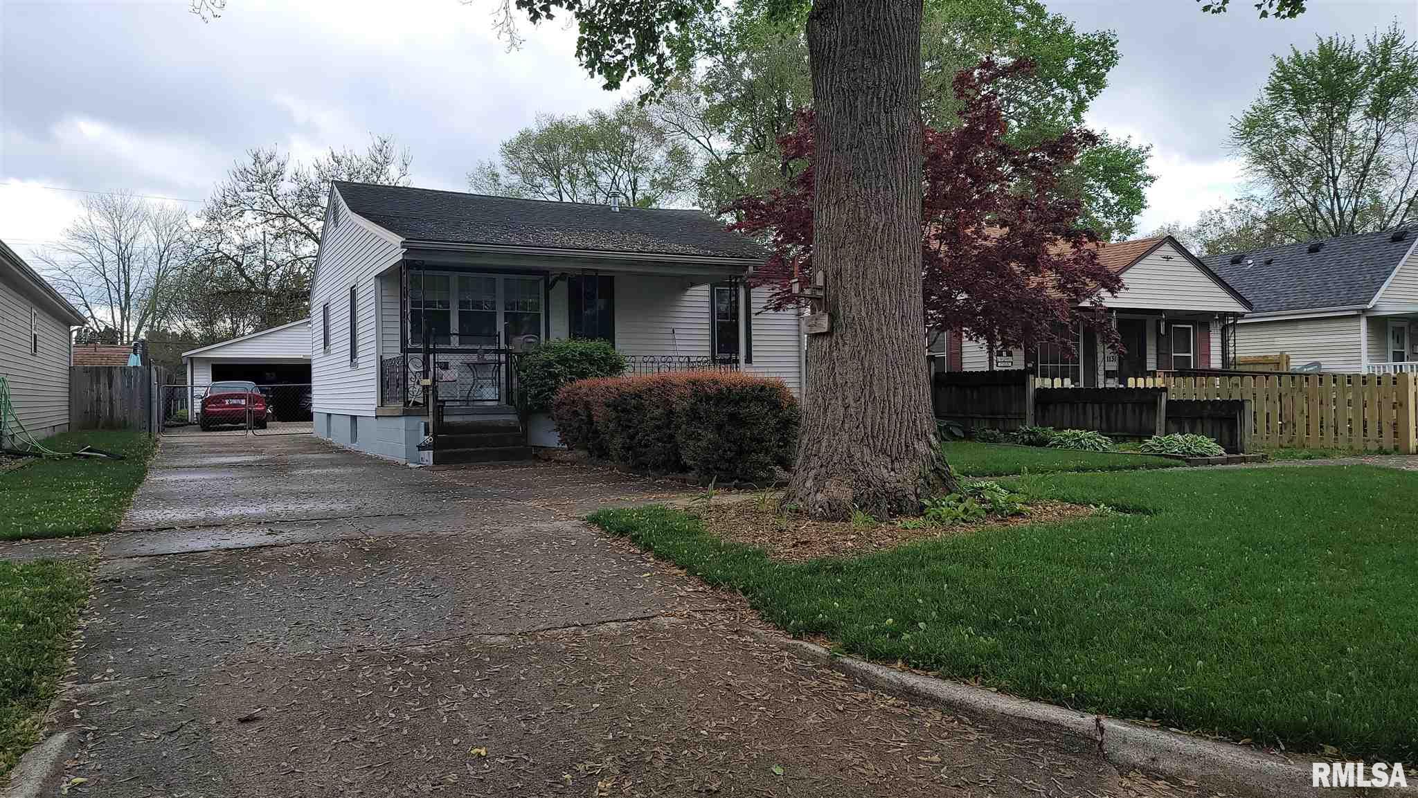 1129 North Indiana Avenue Springfield, IL 62702 - Photo 2 of 13