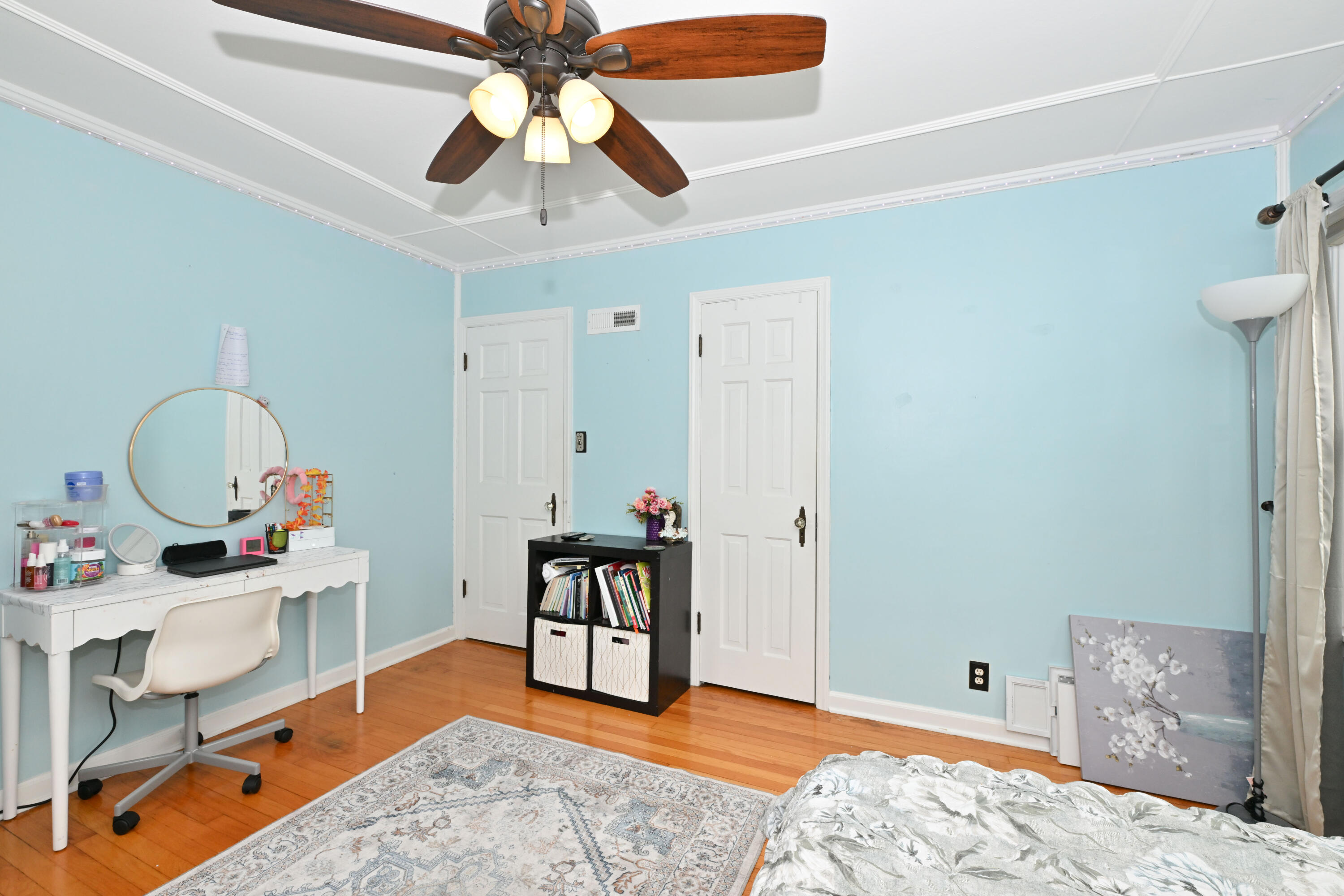 10518 West Spring Green Road Greenfield, WI 53228 - Photo 16 of 38 Photo (18)