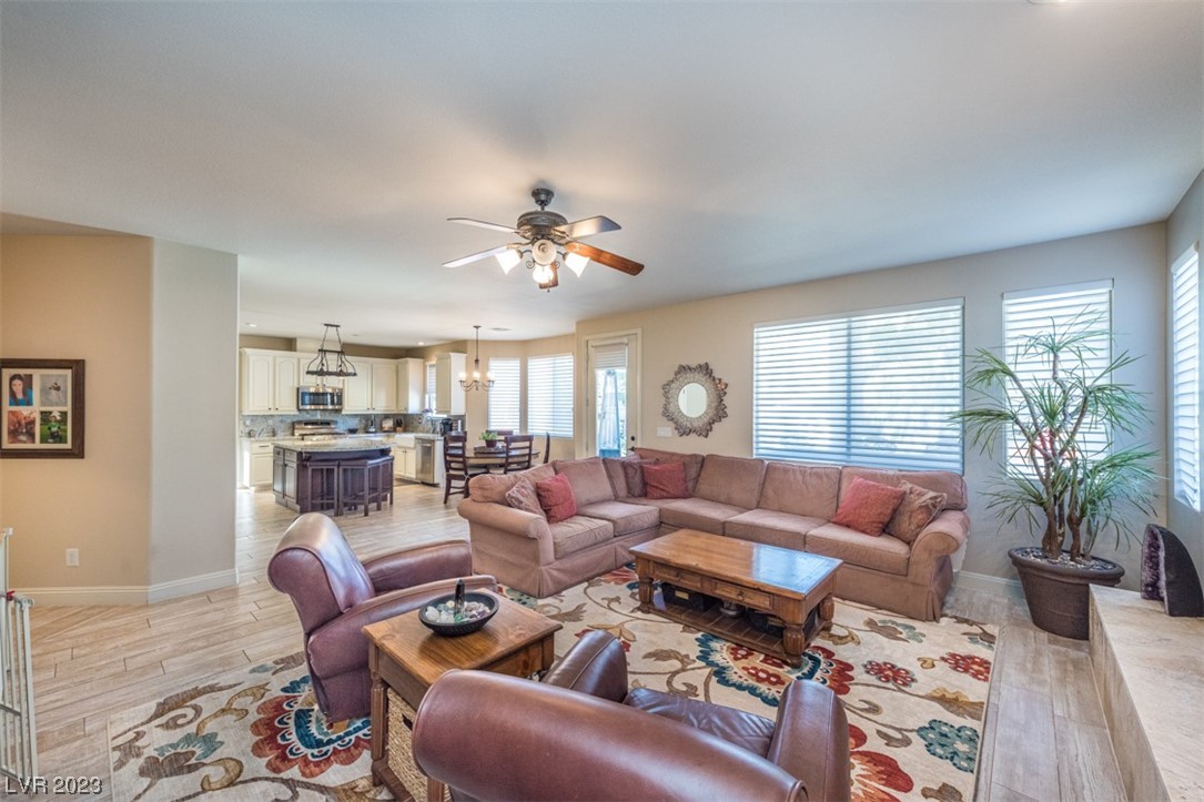 249 Timber Hollow Street Henderson, NV 89012 - Photo 11 of 37
