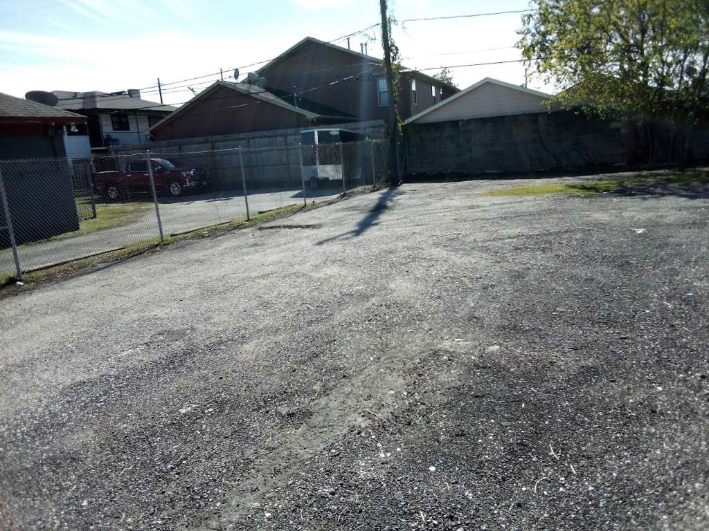 2910 Blodgett Street Houston, TX 77004 - Photo 2 of 3