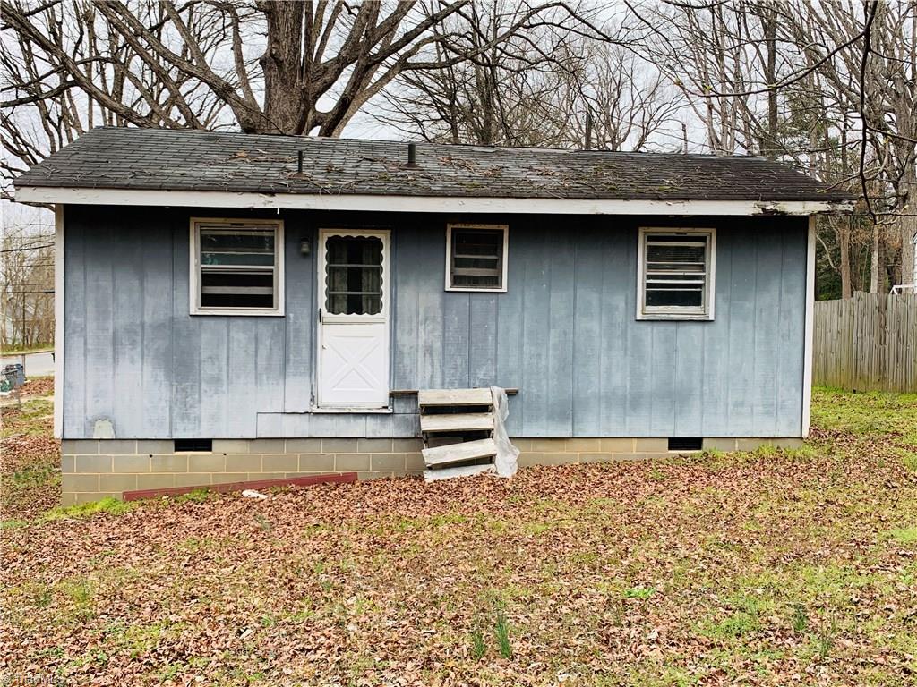 124 Albertson Road Thomasville, NC 27360 - Photo 1 of 8 Gallery Image 1
