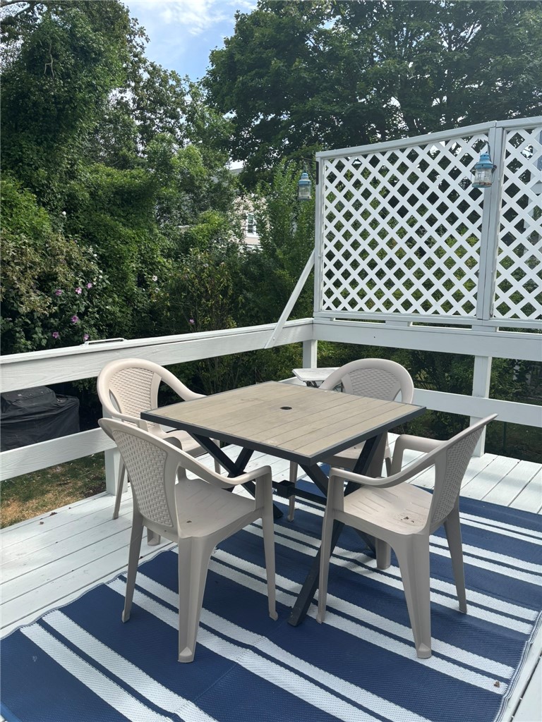 11 Eastnor Road Newport, RI 02840 - Photo 24 of 27
