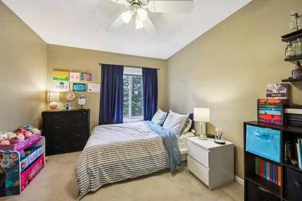 $500,000 | 533 Rose Lane, Bartlett, IL 60103