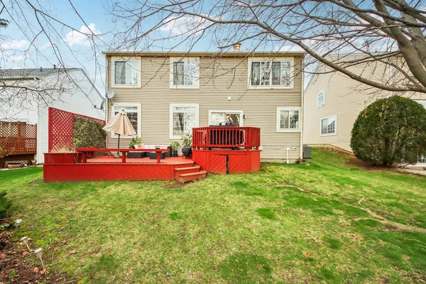 $500,000 | 533 Rose Lane, Bartlett, IL 60103