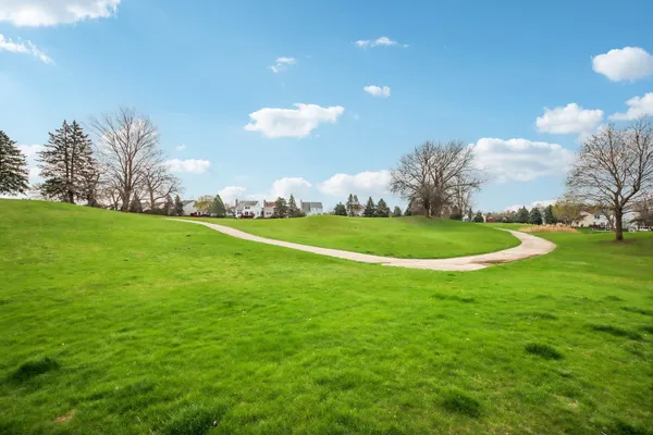 $500,000 | 533 Rose Lane, Bartlett, IL 60103