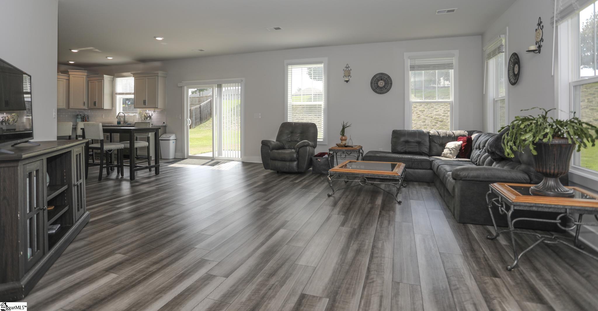 334 Foxbank Circle Greer, SC 29651 - Photo 14 of 36