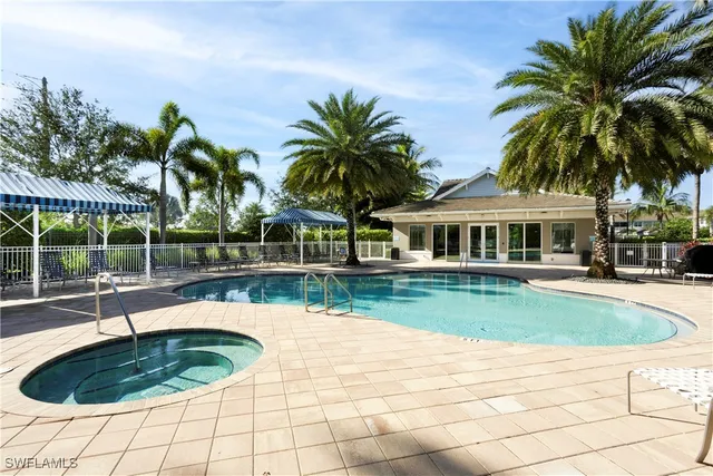 $399,975 | 2343 Sheen Lane, Unit 401, Naples, FL 34120